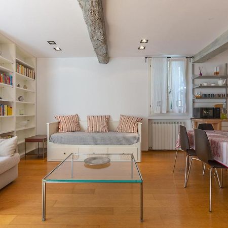 Pleasant Central Apartment With Garden Bologna Exterior foto