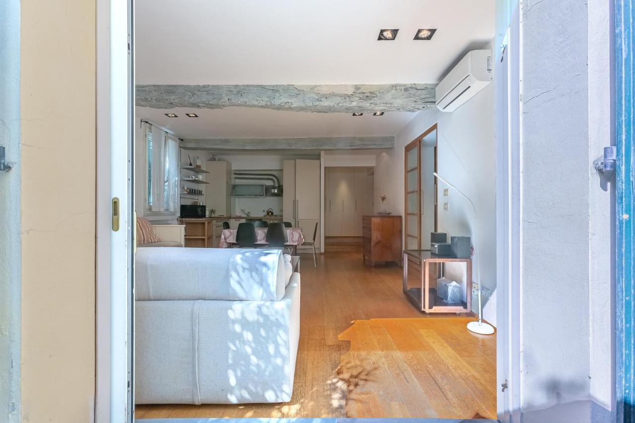 Pleasant Central Apartment With Garden Bologna Exterior foto