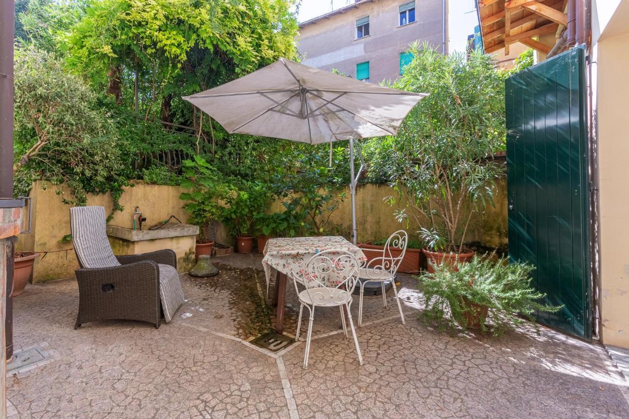 Pleasant Central Apartment With Garden Bologna Exterior foto